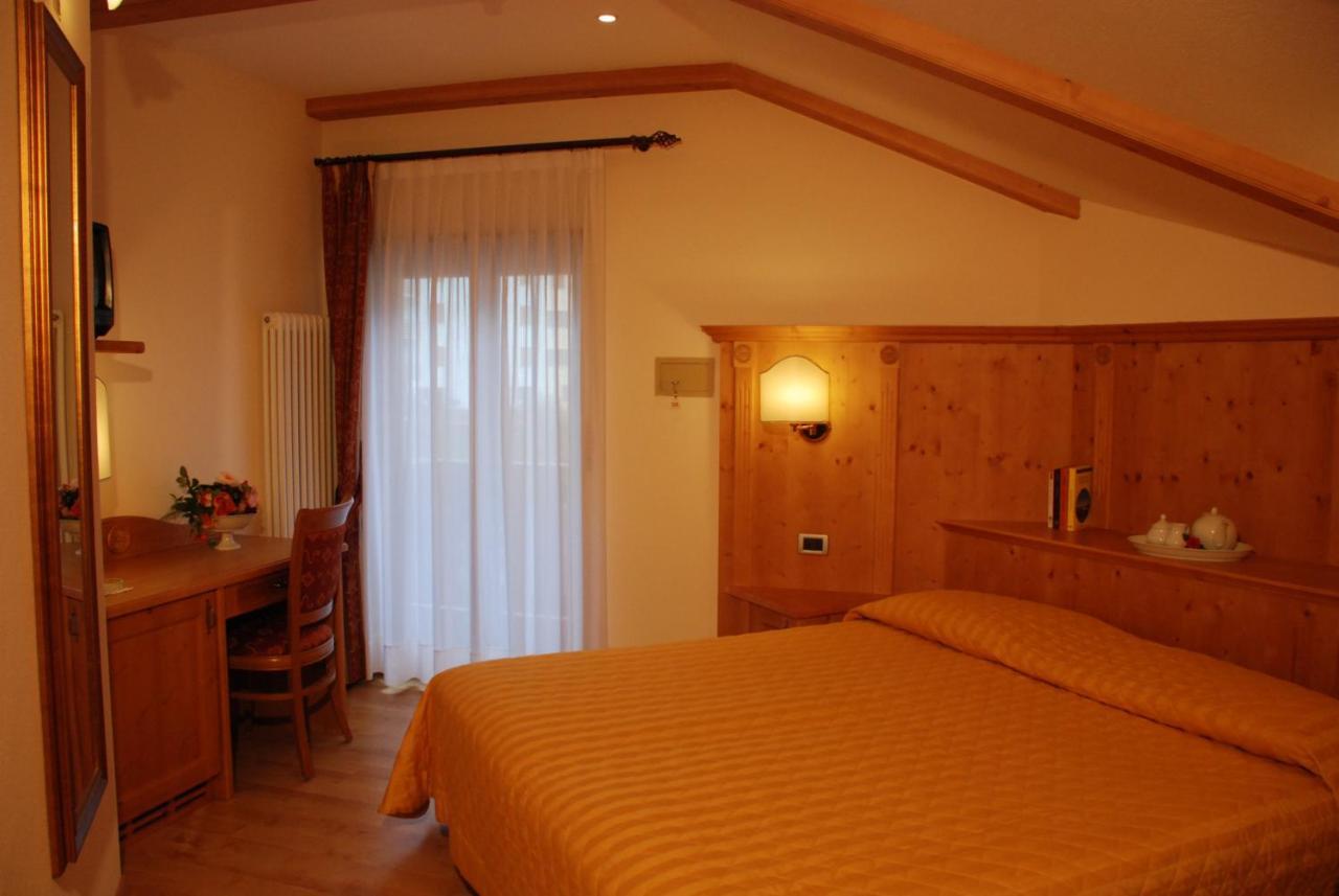 Ariston Lake View Hotel Молвена Екстериор снимка