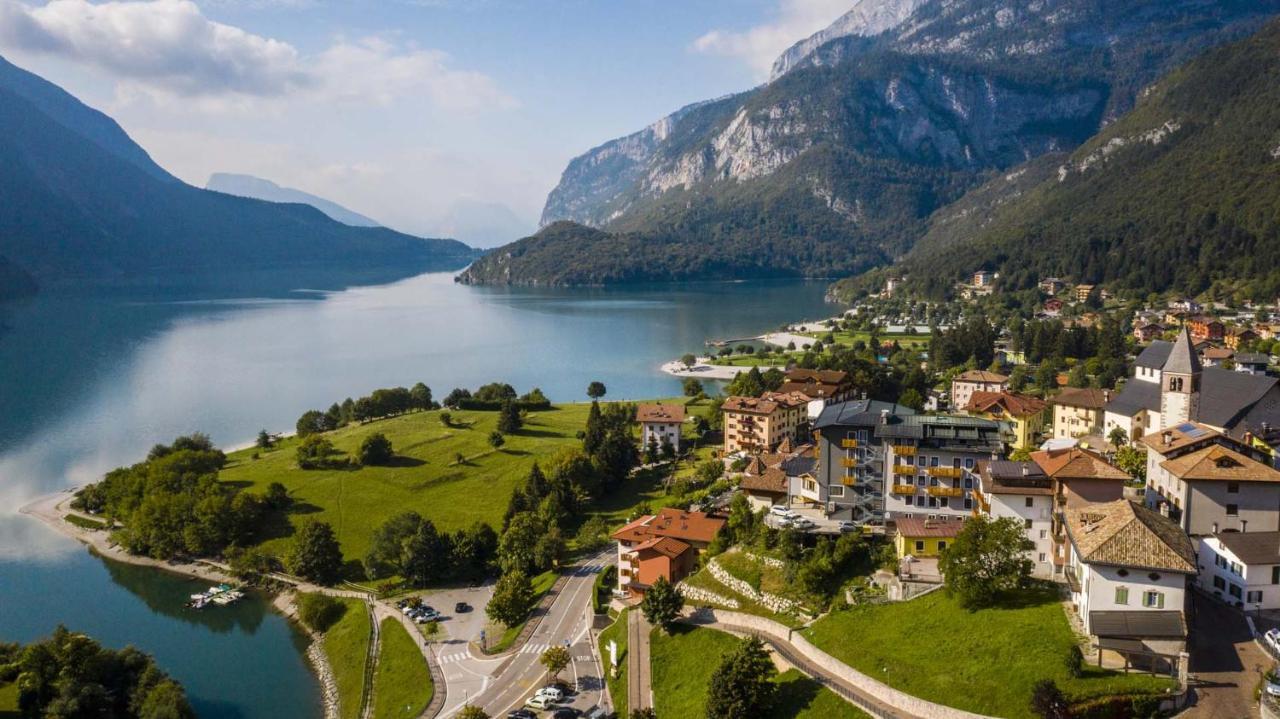 Ariston Lake View Hotel Молвена Екстериор снимка