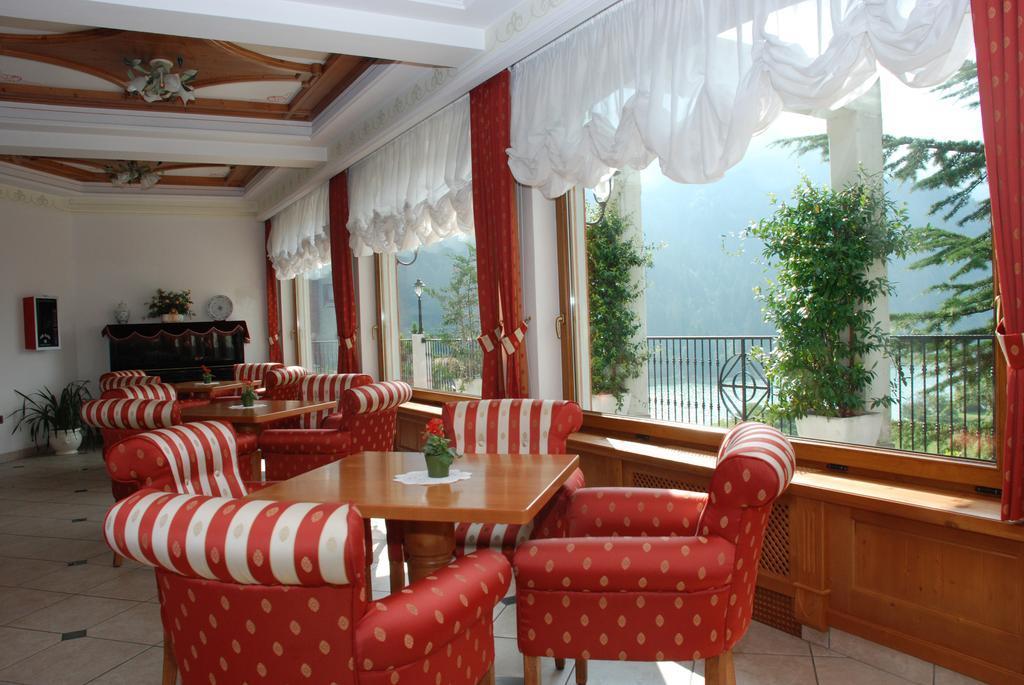 Ariston Lake View Hotel Молвена Екстериор снимка